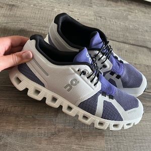 Like new Cloud 5 Combo size 8 in Twilight